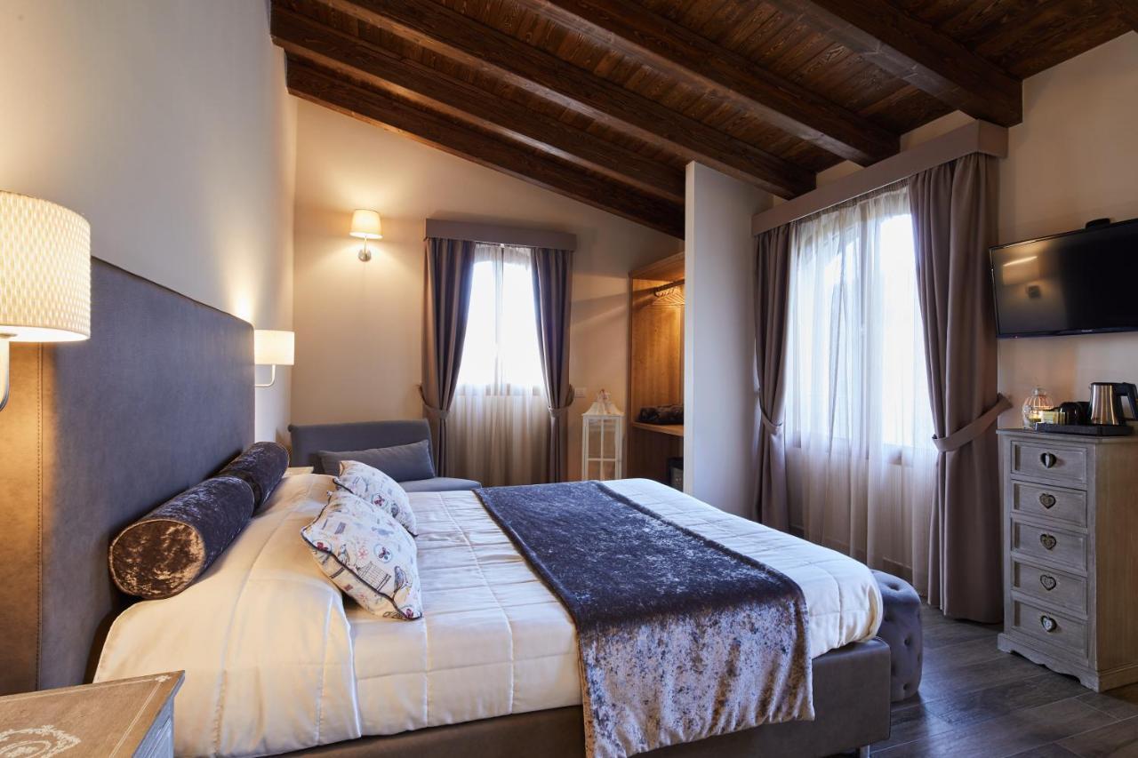 Il Castelluccio Country Resort Restaurant & Spa 巴贝里诺·迪·穆杰罗 外观 照片