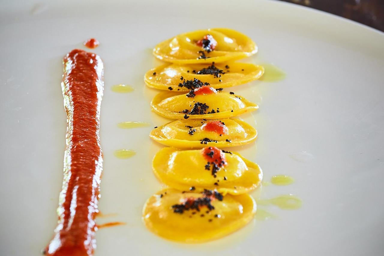 Il Castelluccio Country Resort Restaurant & Spa 巴贝里诺·迪·穆杰罗 外观 照片