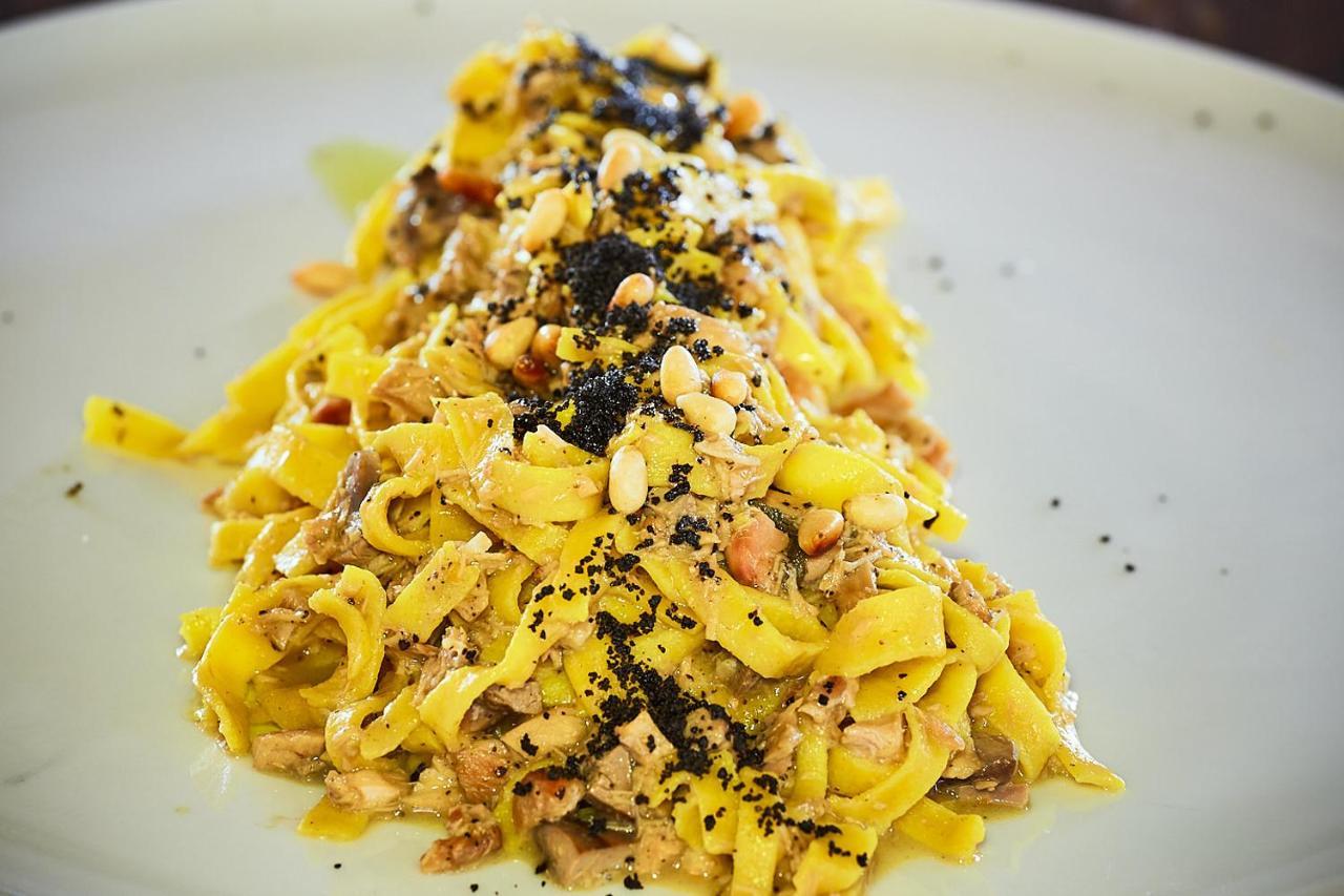 Il Castelluccio Country Resort Restaurant & Spa 巴贝里诺·迪·穆杰罗 外观 照片