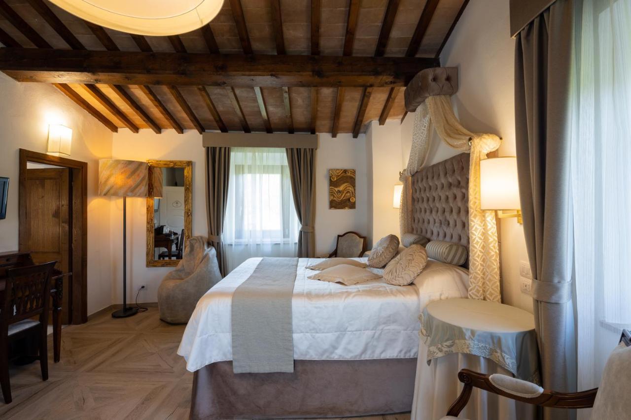 Il Castelluccio Country Resort Restaurant & Spa 巴贝里诺·迪·穆杰罗 外观 照片