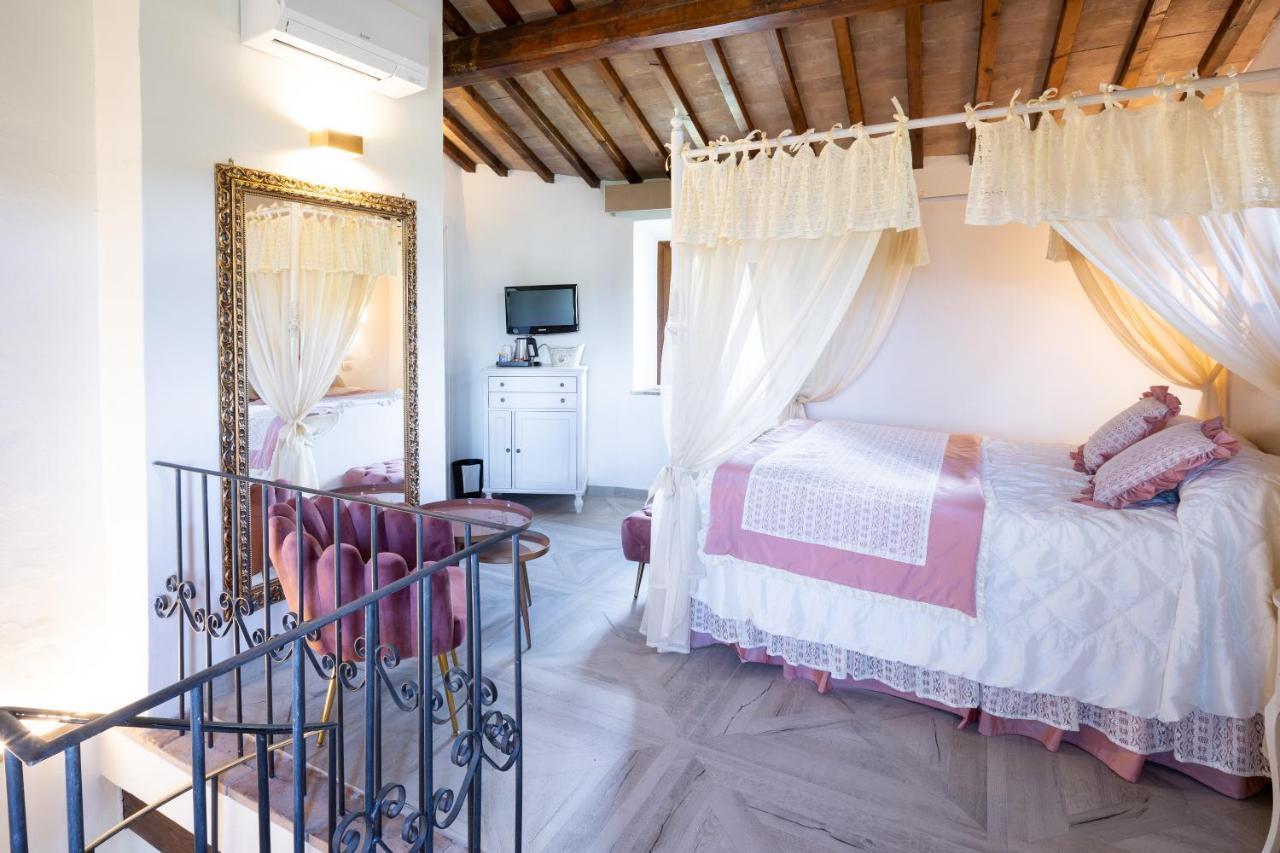 Il Castelluccio Country Resort Restaurant & Spa 巴贝里诺·迪·穆杰罗 外观 照片