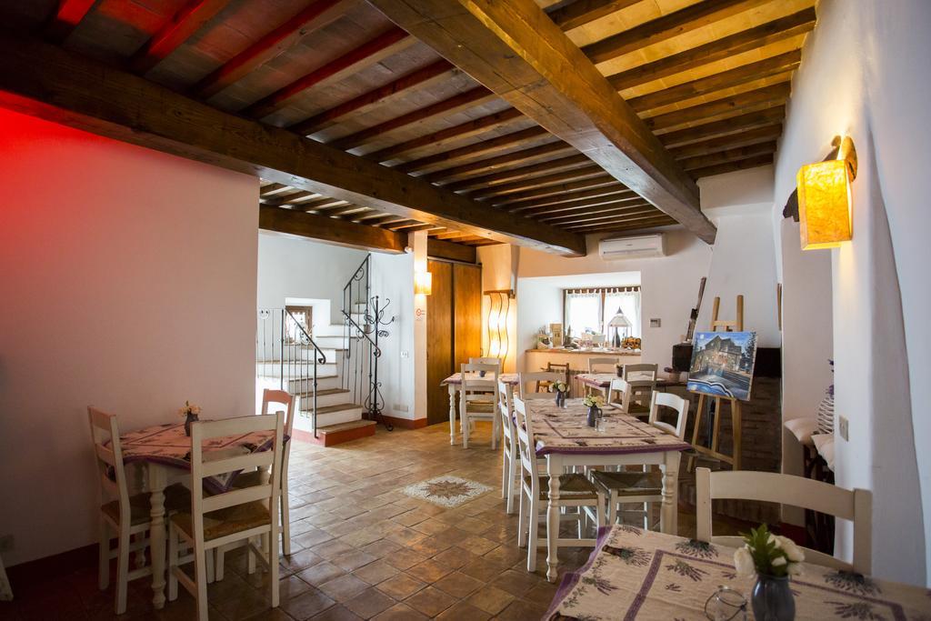 Il Castelluccio Country Resort Restaurant & Spa 巴贝里诺·迪·穆杰罗 外观 照片