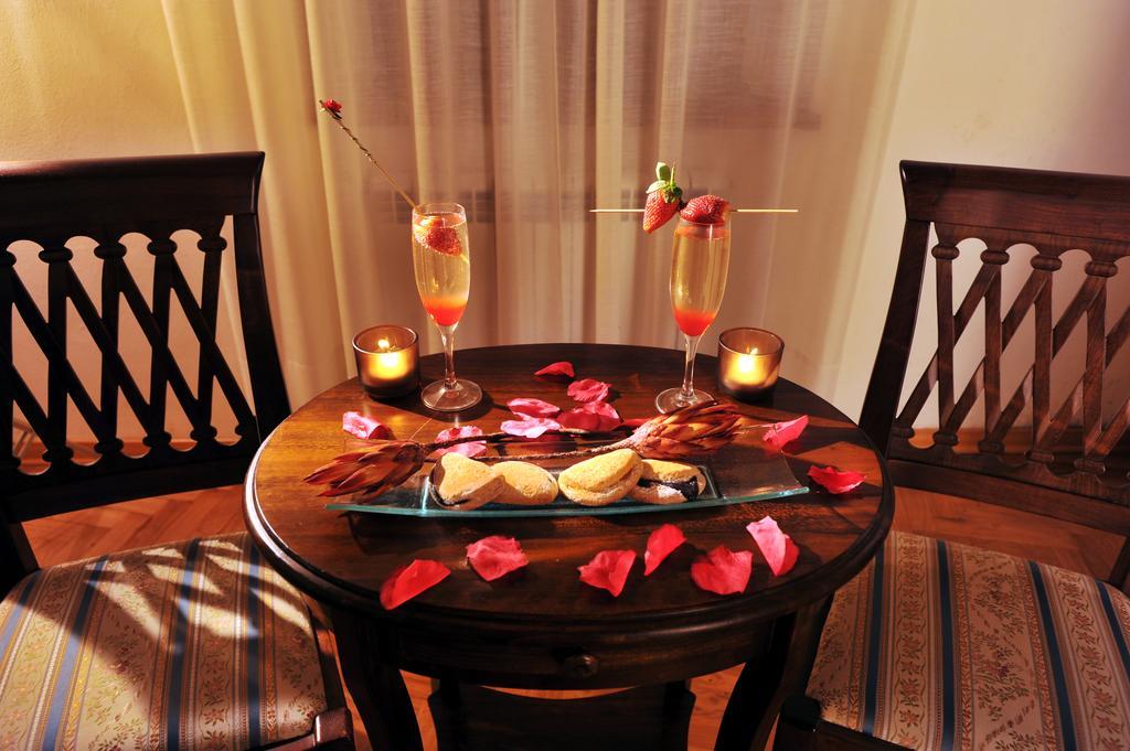 Il Castelluccio Country Resort Restaurant & Spa 巴贝里诺·迪·穆杰罗 外观 照片