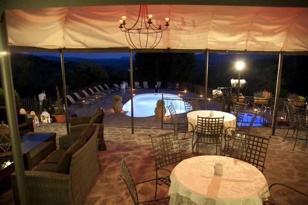 Il Castelluccio Country Resort Restaurant & Spa 巴贝里诺·迪·穆杰罗 外观 照片