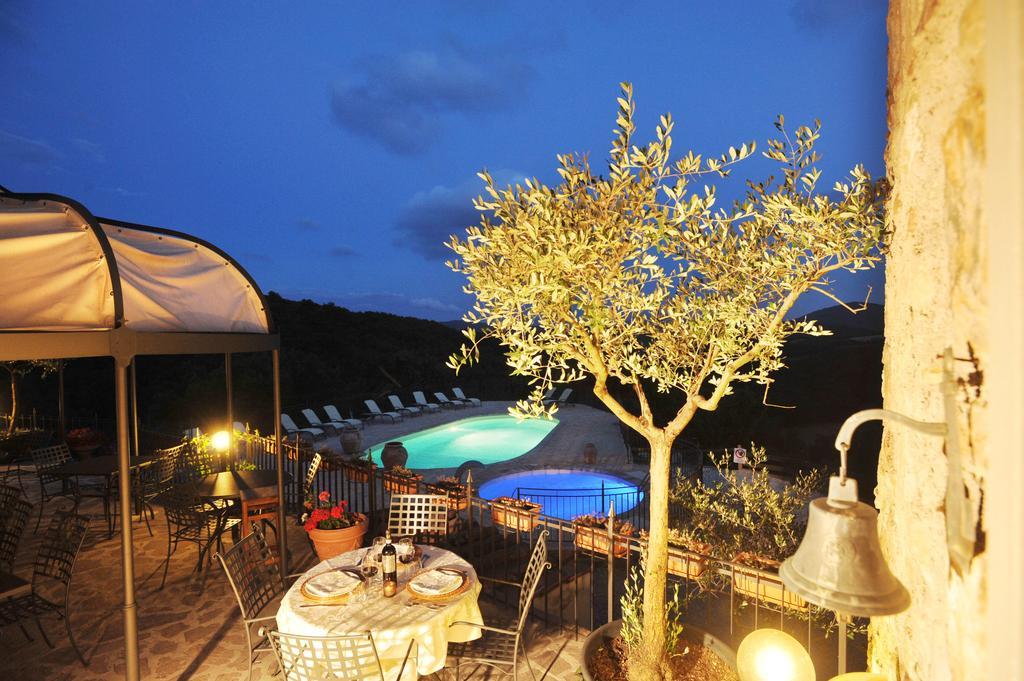 Il Castelluccio Country Resort Restaurant & Spa 巴贝里诺·迪·穆杰罗 外观 照片