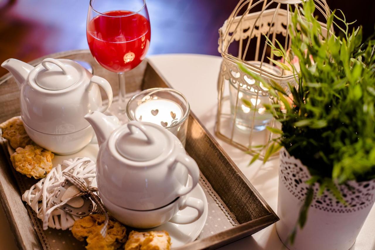 Il Castelluccio Country Resort Restaurant & Spa 巴贝里诺·迪·穆杰罗 外观 照片