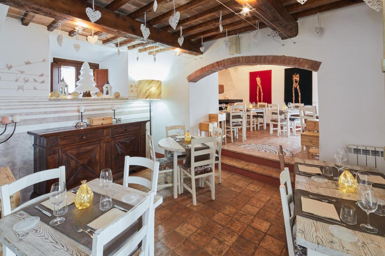 Il Castelluccio Country Resort Restaurant & Spa 巴贝里诺·迪·穆杰罗 外观 照片